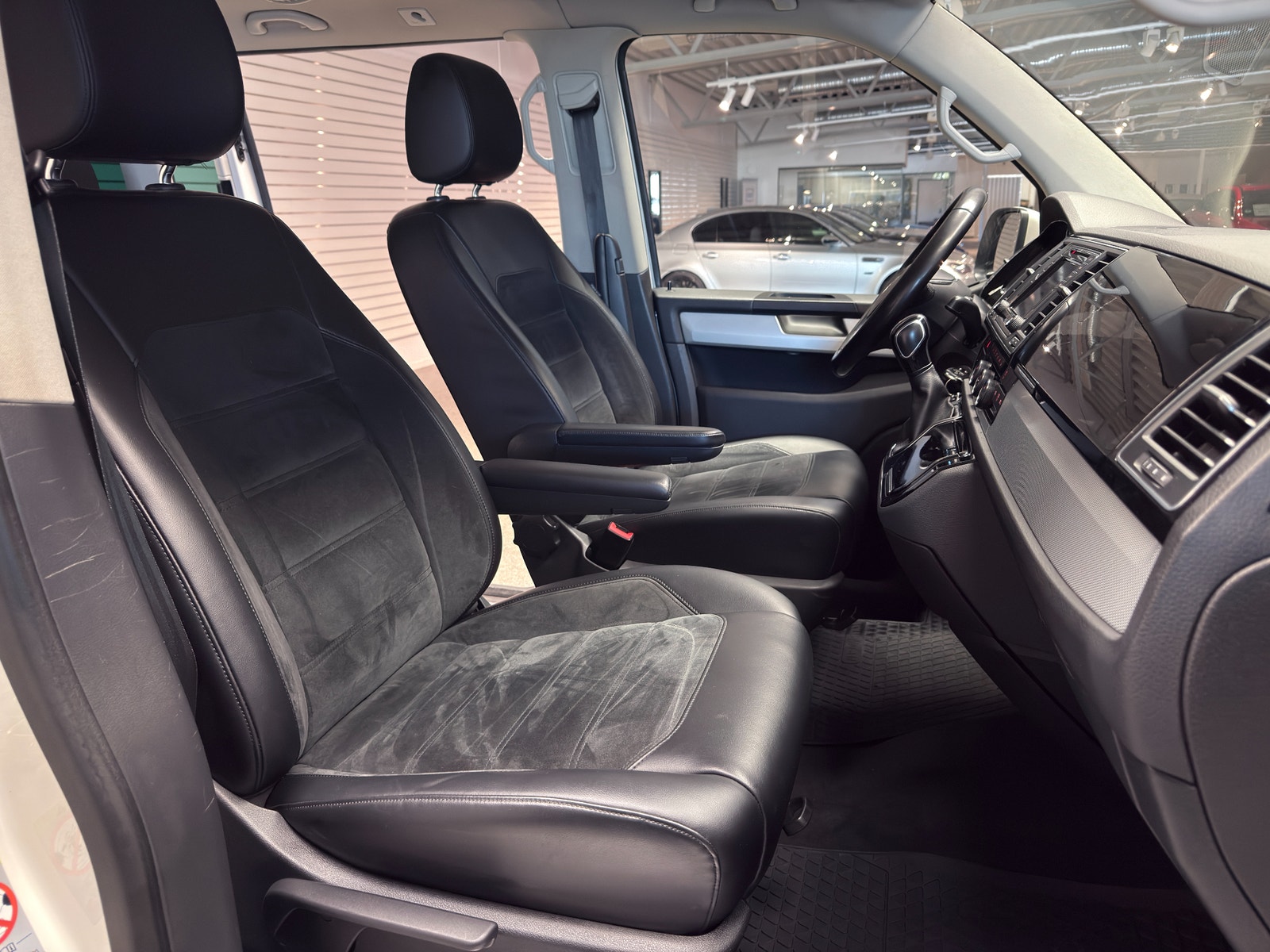 Volkswagen Multivan 2.0 TDI 4M 204hk Highline |7-sits|Drag|El-skjutdörrar 2018 - miniatyr 14