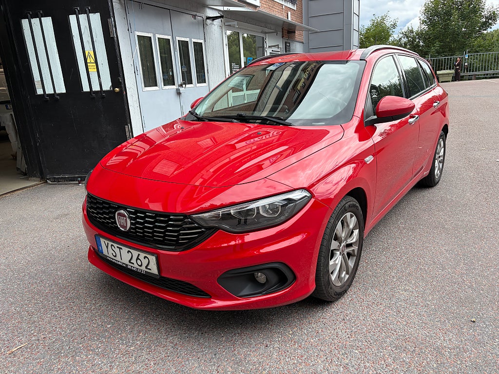 Fiat Tipo 1.4 FIRE KOMBI LOUNGE 120HK MANUELL EURO 6