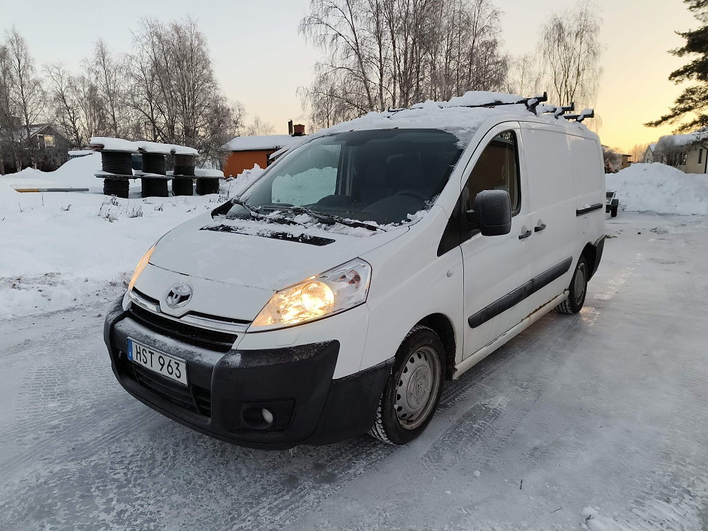 Toyota ProAce Skåpbil