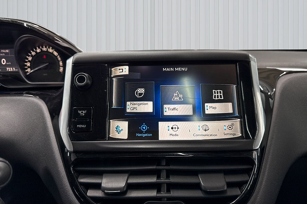 Peugeot 208 2013