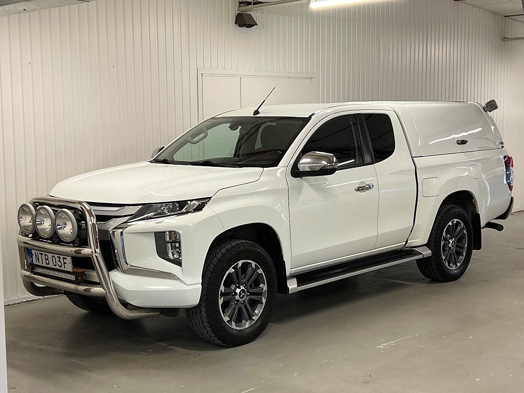 Mitsubishi L200 Club Cab 2.2 Di-D 4WD Euro 6 Flakkåpa Moms