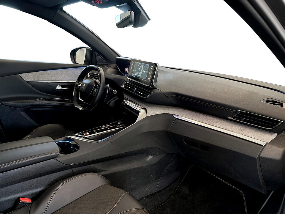 Bild på Peugeot 5008 GT 1.2 PT 130hk Aut 7-SITS B-KAMERA CARPLAY