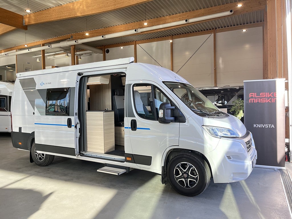 Sun Living V 65 SL / Automat / Solcell / Litium / B-körkort /