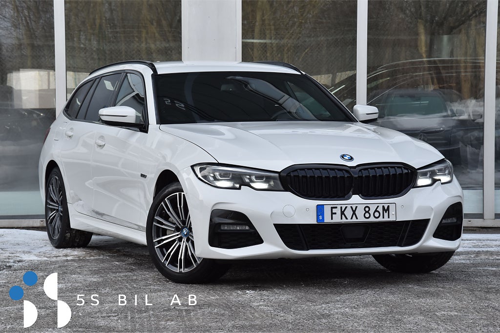 BMW 330e xDrive Touring M Sport VÄRM SHADOW ADAPTIV KAM NAVI 292
