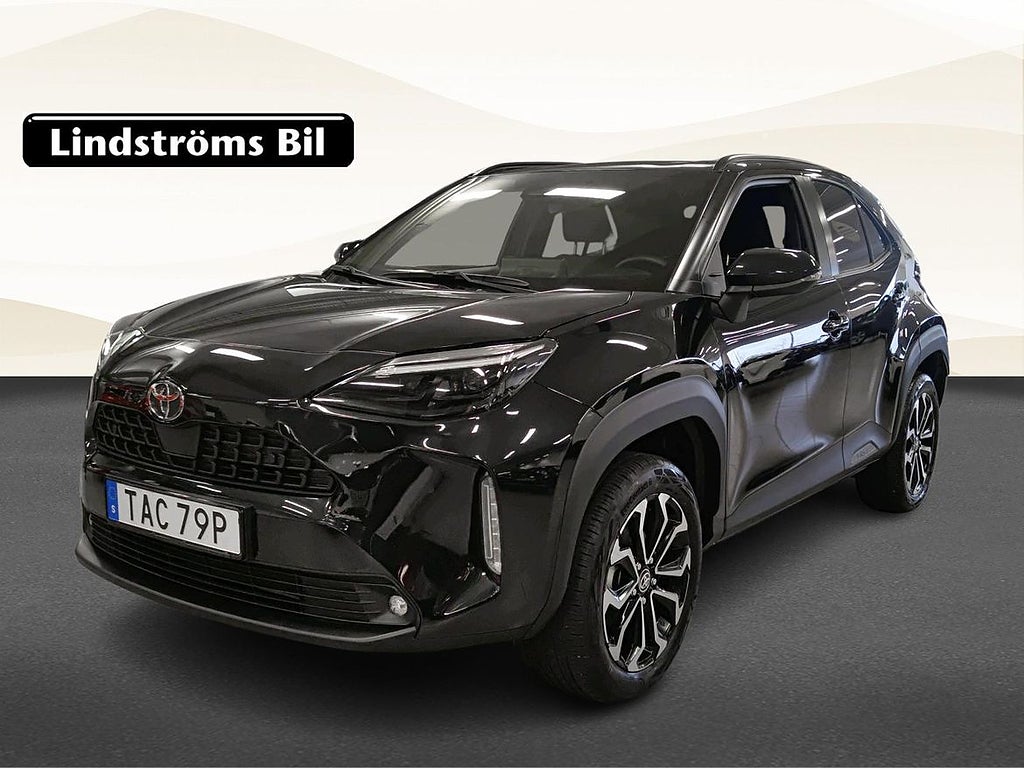 Toyota Yaris Cross Hybrid 115 AWD-i Active Plus 1,5 e-CVT 116hk V-hjul MOMS