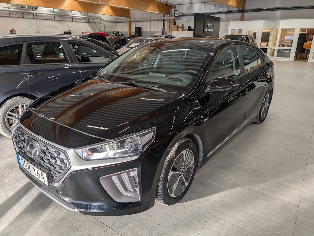 Hyundai IONIQ Plug-in 1.6 + 8.9kWh DCT Trend M-värm/kamera/SoV