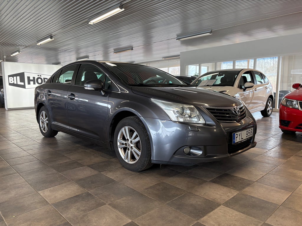 Toyota Avensis Sedan 2.0 Business 