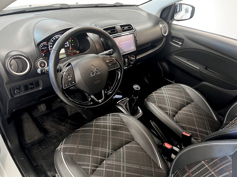 Bild på Mitsubishi Space Star 1.2 MIVEC 71hk B-KAMERA BLUETOOTH