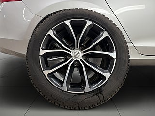 Volvo S60 D3 Momentum S&V-hjul/keyless/Dvärm/Psens/Rattvärm/Fart