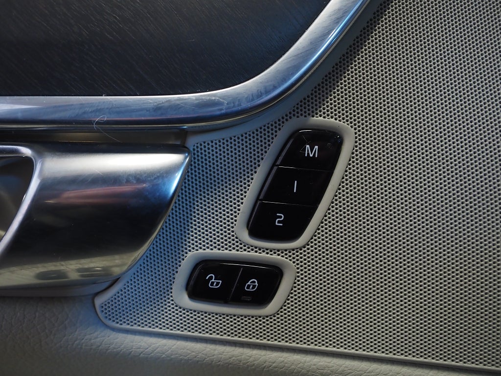 Volvo V90 Cross Country T5 AWD 254hk Inscription Pro | Drag | Kamera | 2018