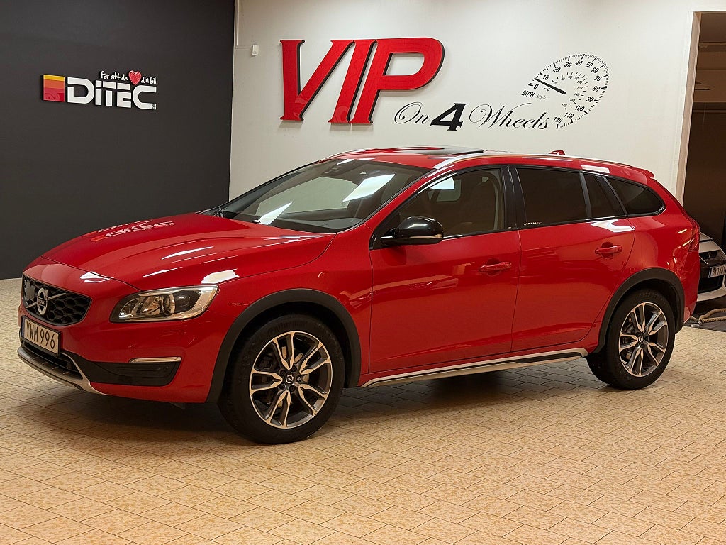 Volvo V60 Cross Country D4 AWD Geartronic Navi Taklucka VOC SummumDynamic Edition 