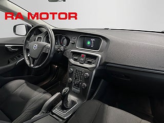 Halvkombi Volvo V40 11 av 25