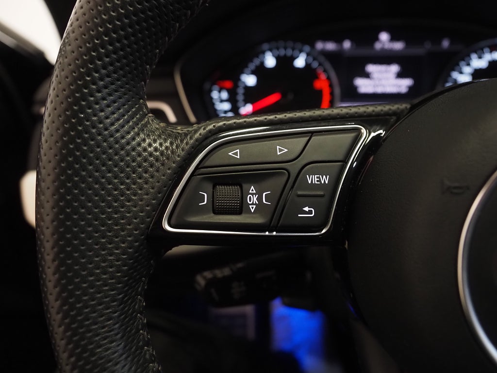 Audi A4 Avant 40 TDI 190hk quattro S-Line | Drag | D-värm | 2019