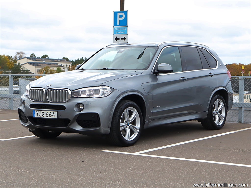 BMW X5 xDrive40e 313hk B&O Drag S/V-hjul Pano 360 Moms