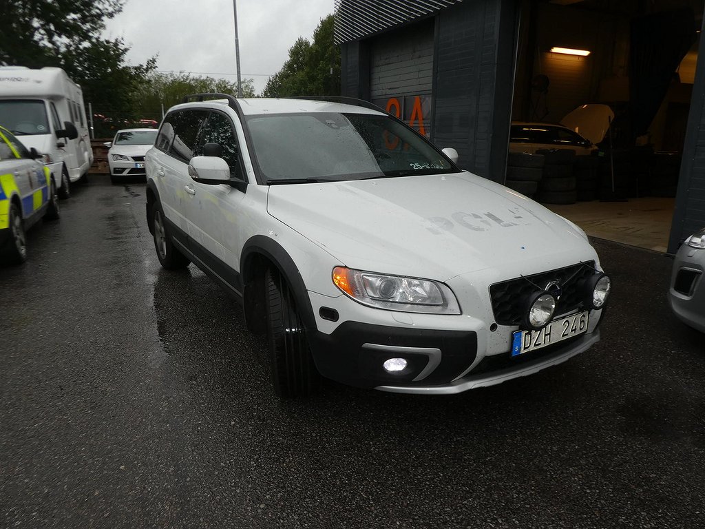 Volvo XC70 D5 AWD Kinetec 215hk