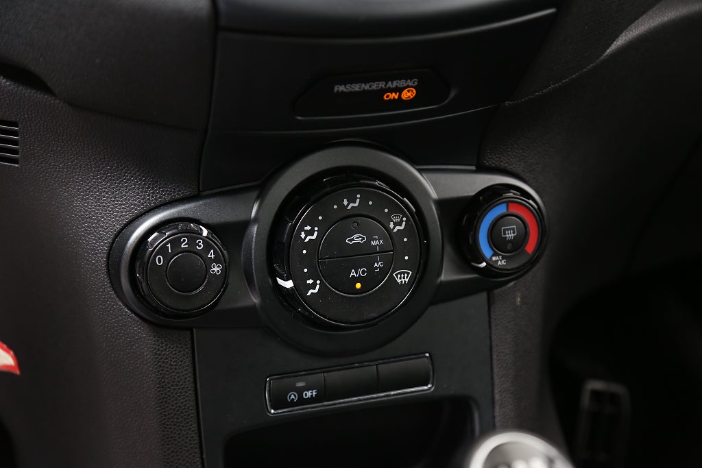 Ford Fiesta 1,6 TDCi ECOnetic Trend 5-dörrar Motorvärmare 2013