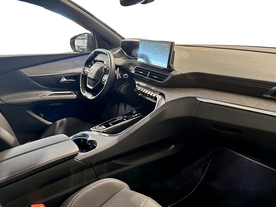 Bild på Peugeot 5008 GT 1.2 PT 130hk Aut 7-SITS DRAG B-KAMERA