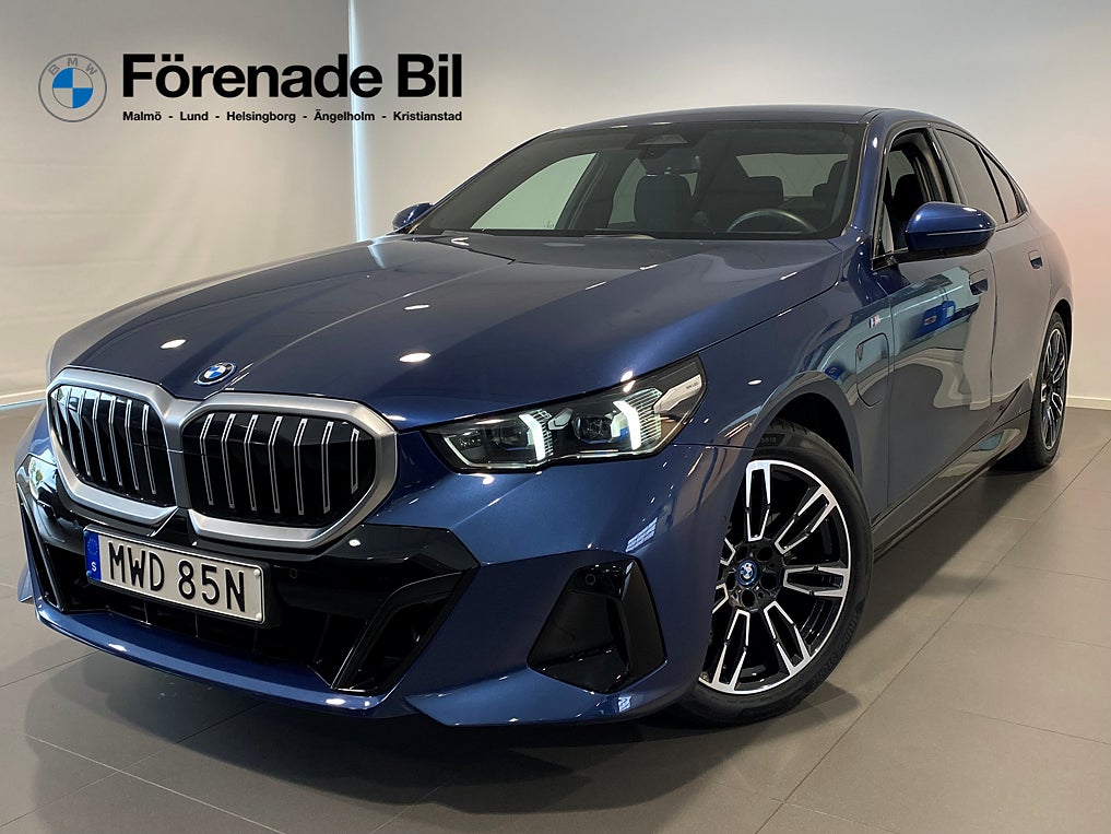 BMW 530e xDrive Sedan M-Sport Backkamera Drag Fri Service*