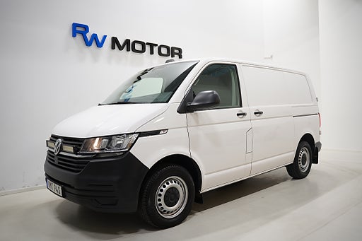 Volkswagen Transporter 2.0 TDI 150hk L2H1 D-värmare Dragkrok Farthållare MOMS