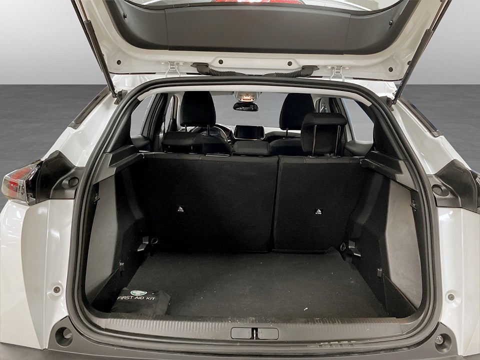 Bild på Peugeot E-2008 Active 50kWh 136hk Aut - 1 ÄGARE, BACKSENSORER