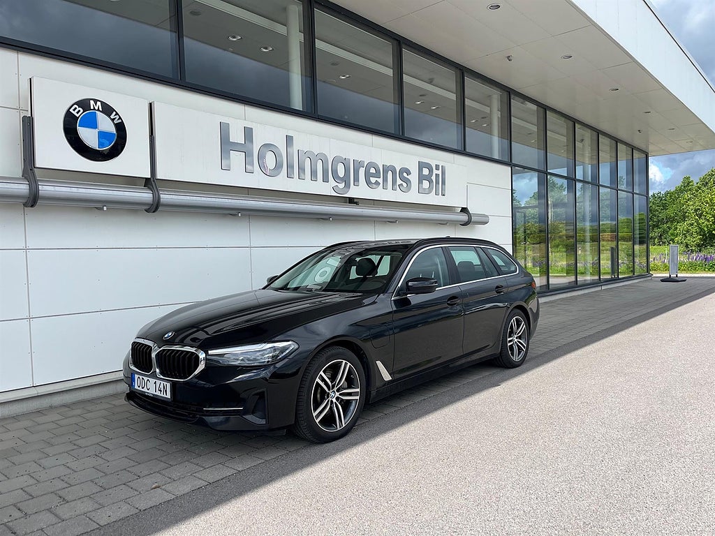 BMW 530e xDrive Touring Connected Navi CarPlay Rattvärme Drag