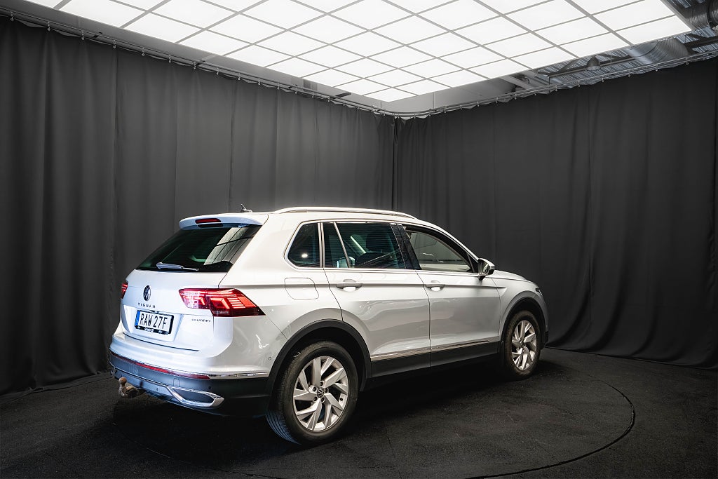 Volkswagen Tiguan eHybrid DRAG KAMERA IQ. MATRIX P-VÄRMARE 1-ÄGARE MOMS