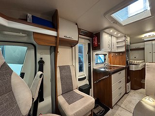 Husbil-halvintegrerad Hobby Optima De Luxe T65 GE 4 av 17