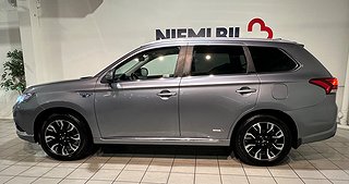 Mitsubishi Outlander PHEV Business 360° Pvärm Drag Skinn SoV