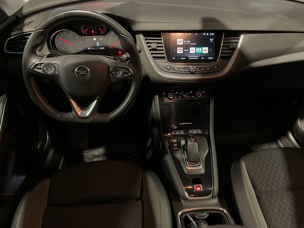 Opel Grandland X Plug-In Hybrid 225hk Design Line | Navi | Backkamera |