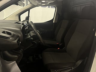 Toyota ProAce City 1.5D Skåpbil/SoV-däck/MoK-värm/Psens/MOMS