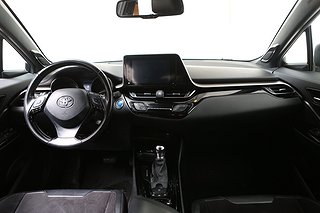 SUV Toyota C-HR 17 av 23