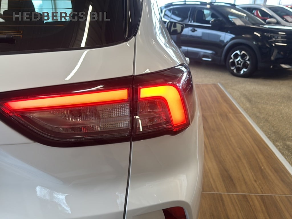 Ford Kuga Titanium Plug-In Hybrid 224HK thumbnail