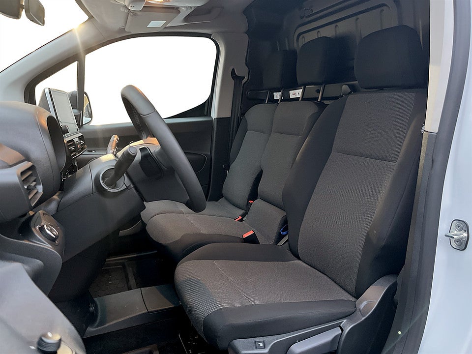 Bild på Opel Combo Cargo 1.5 BlueHDi 131hk Aut L1 KAMPANJRÄNTA 3,99%