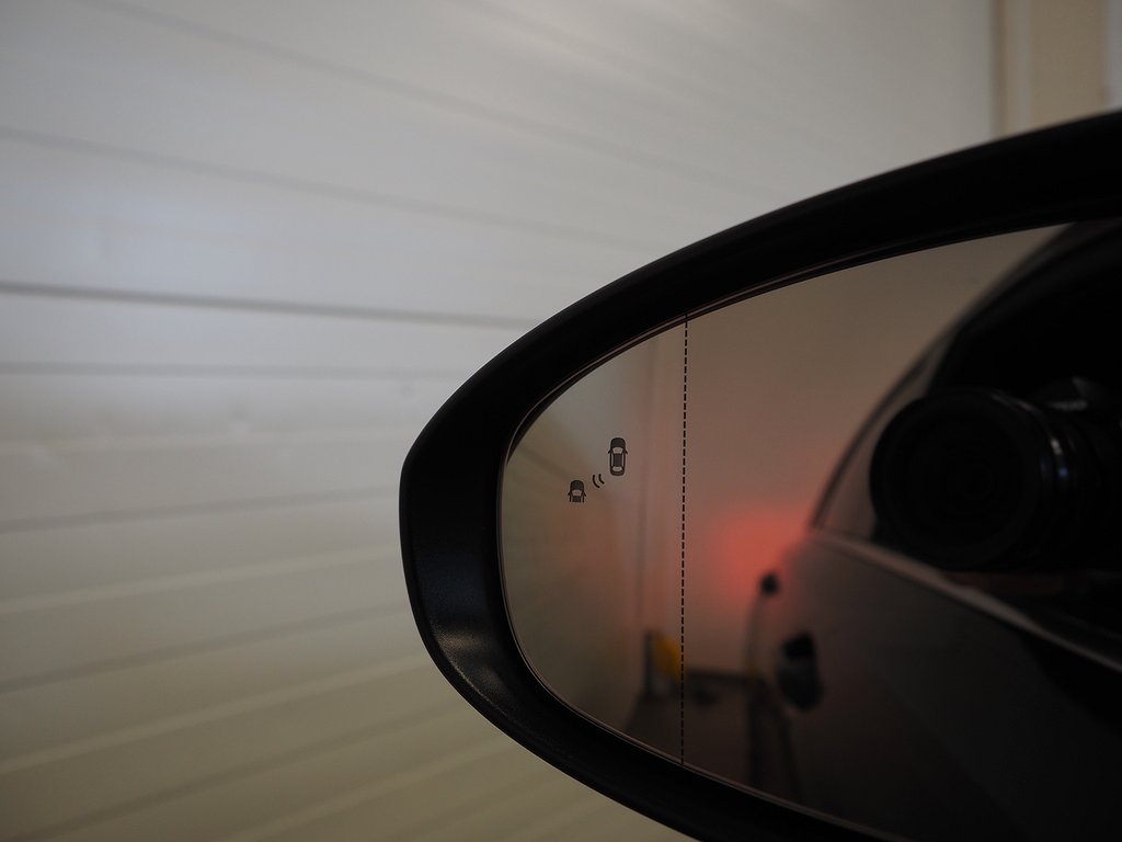 Kia ProCee'd GT 1.6 T-GDI DCT 204hk Navi JBL Kamera 2020