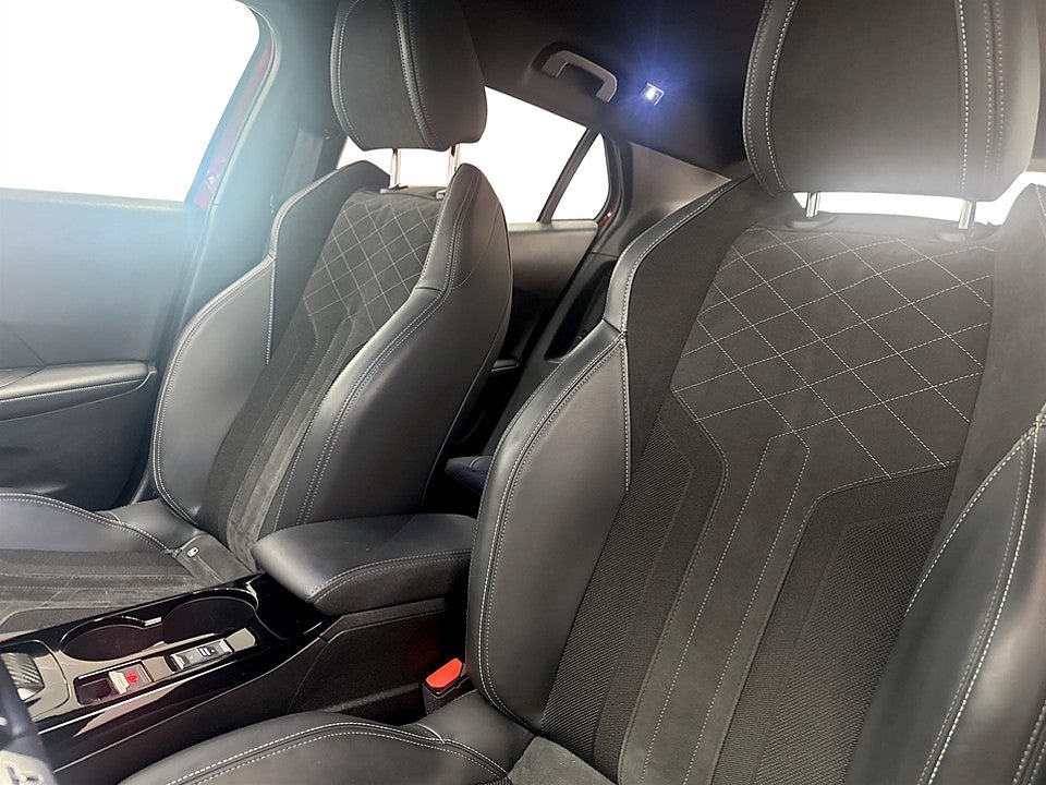 Bild på Peugeot E-2008 GT Pack 50kWh 136hk Aut B-KAMERA CARPLAY