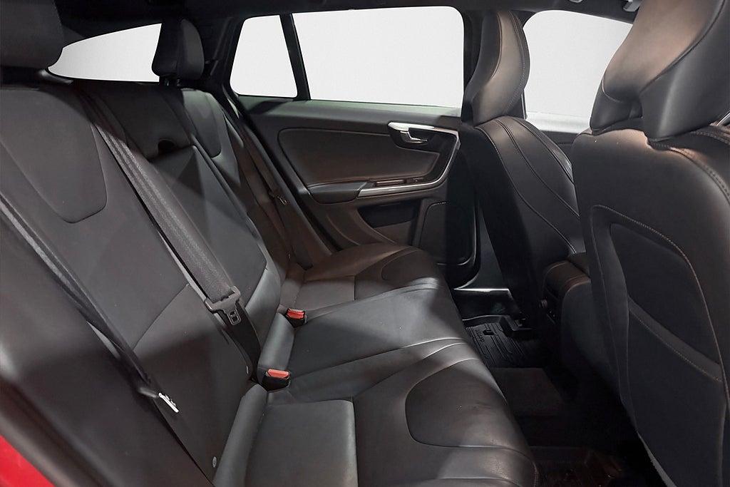 Volvo V60 Cross Country D4 Classic Summum AUT Drag VOC 2018