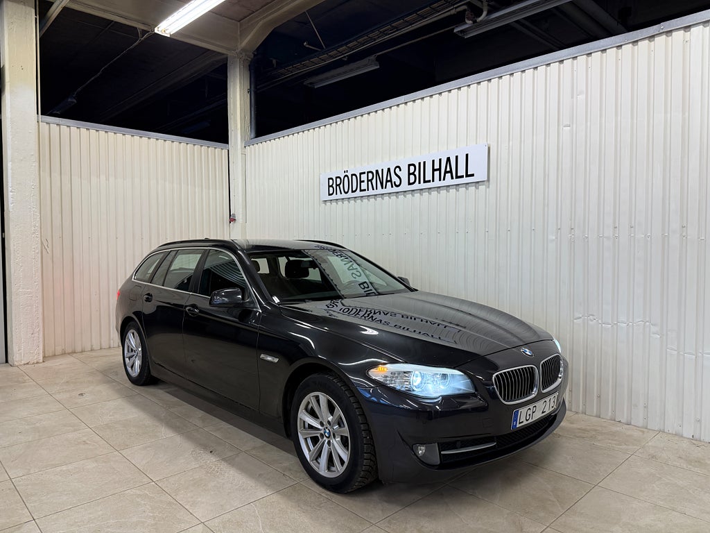 BMW 520 d Touring Steptronic 184hk/ Dragkrok/ Motorvärmare