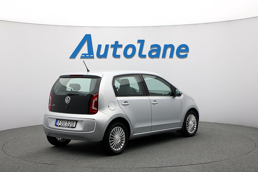 Volkswagen UP! 1.0 MPI high up! Navi, PDC 75hk