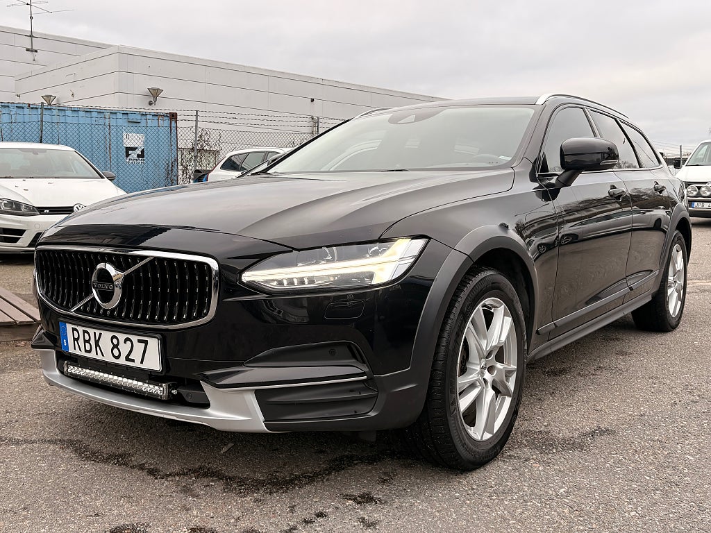 Volvo V90 Cross Country D4 AWD 190hk Momentum Euro 6