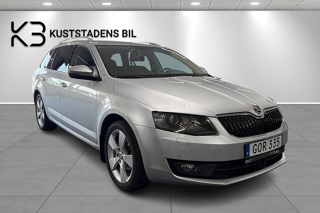 Skoda Octavia Kombi 1.4 TSI Style Halvskinn Kamera Dragkrok Värmare