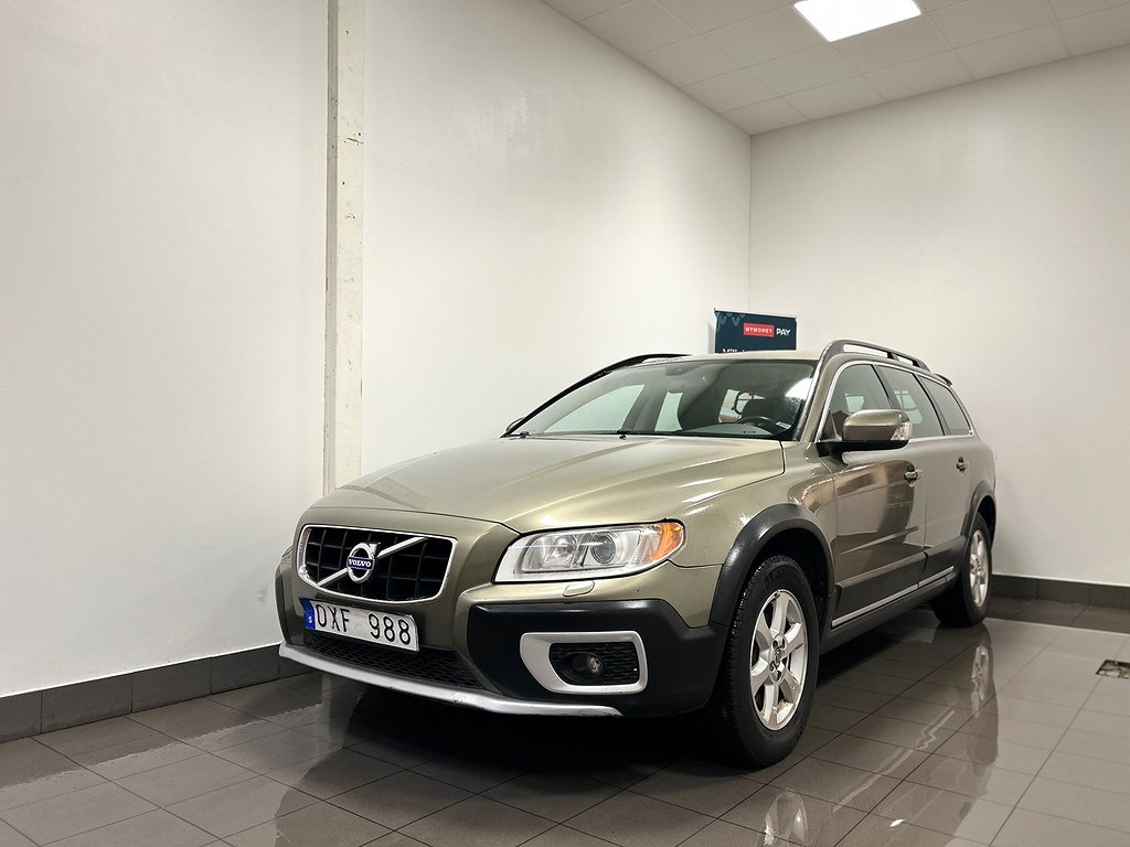 Volvo XC70 D5 AWD Momentum|M-värme|kamrembytt|Drag|Välserv|