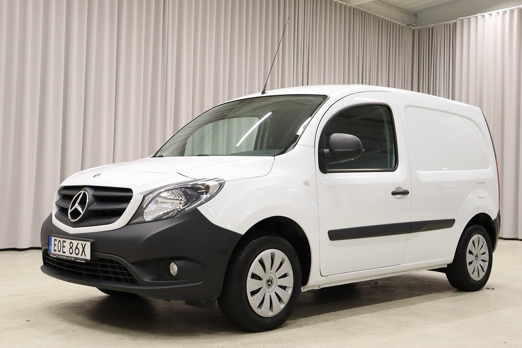 Mercedes-Benz Citan 109 CDI 95HK Dragkrok 2100Mil 3-Sits