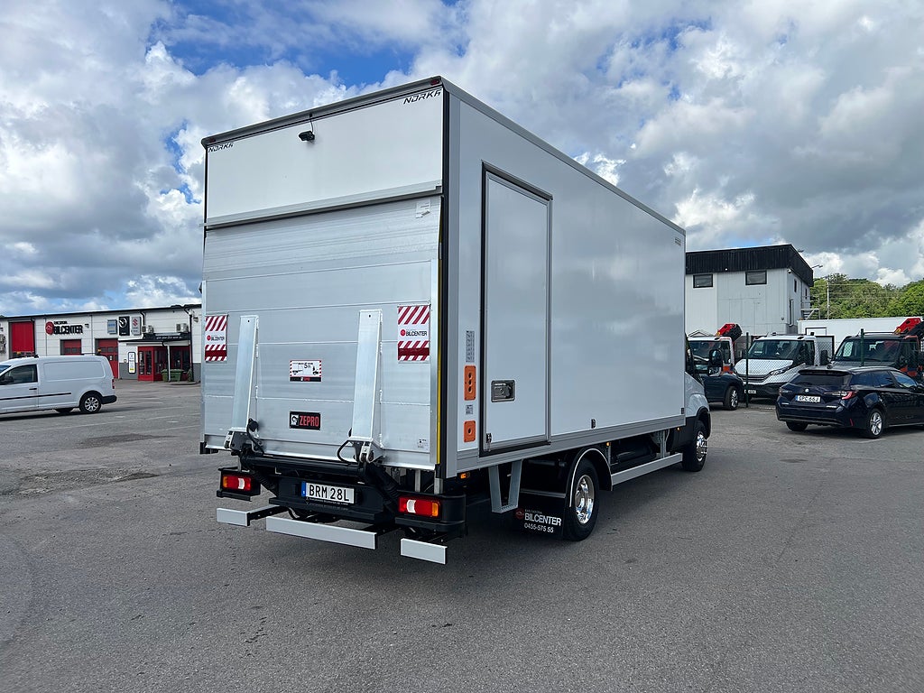 Iveco Daily 72C14G A8 CNG Skåpbil med Z-Lift
