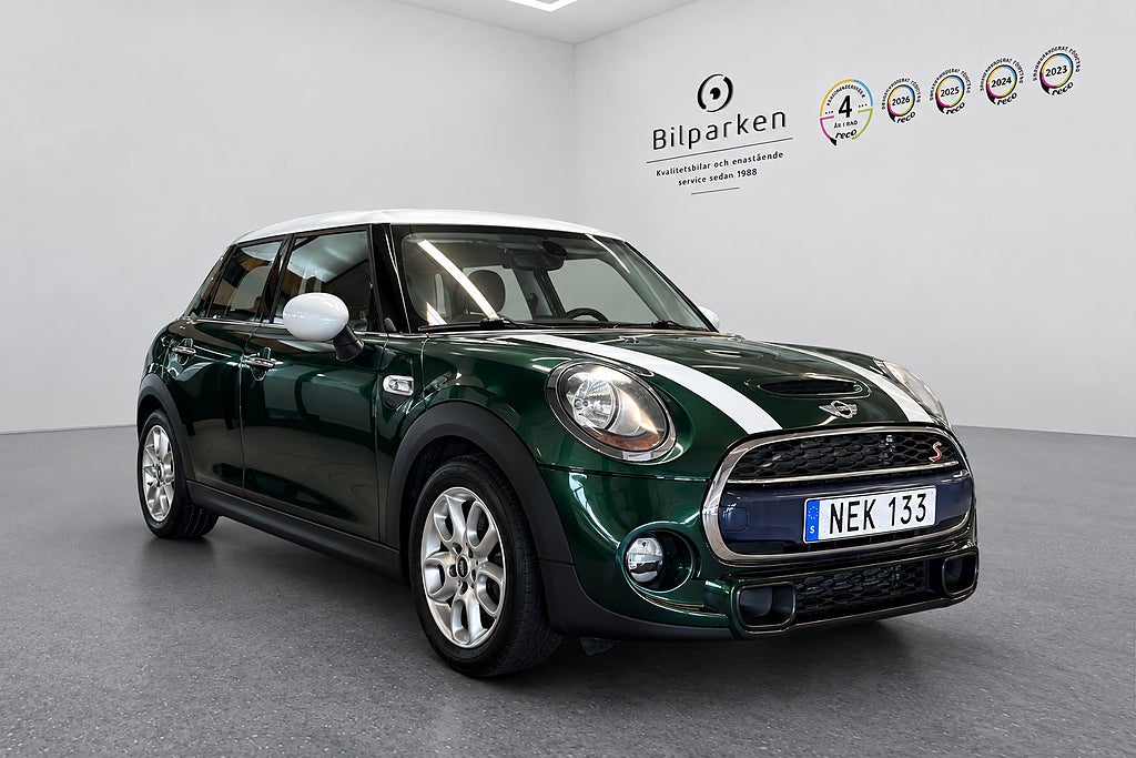 MINI Cooper S 5-dörrars Pepper | Värmare | Panorama | 192hk