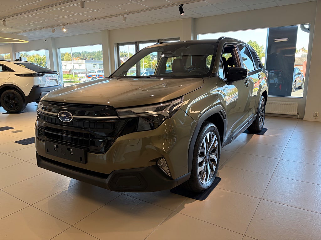 Subaru Forester e-Boxer Limited KAMPANJ V-HJUL & KROK