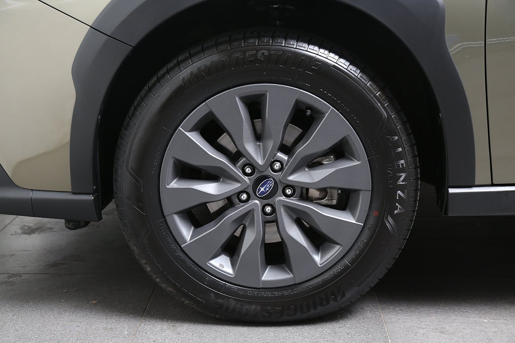 Subaru Outback 2.5 4WD XFuel Limited 169hk | Moms | Endast 10mil 2025