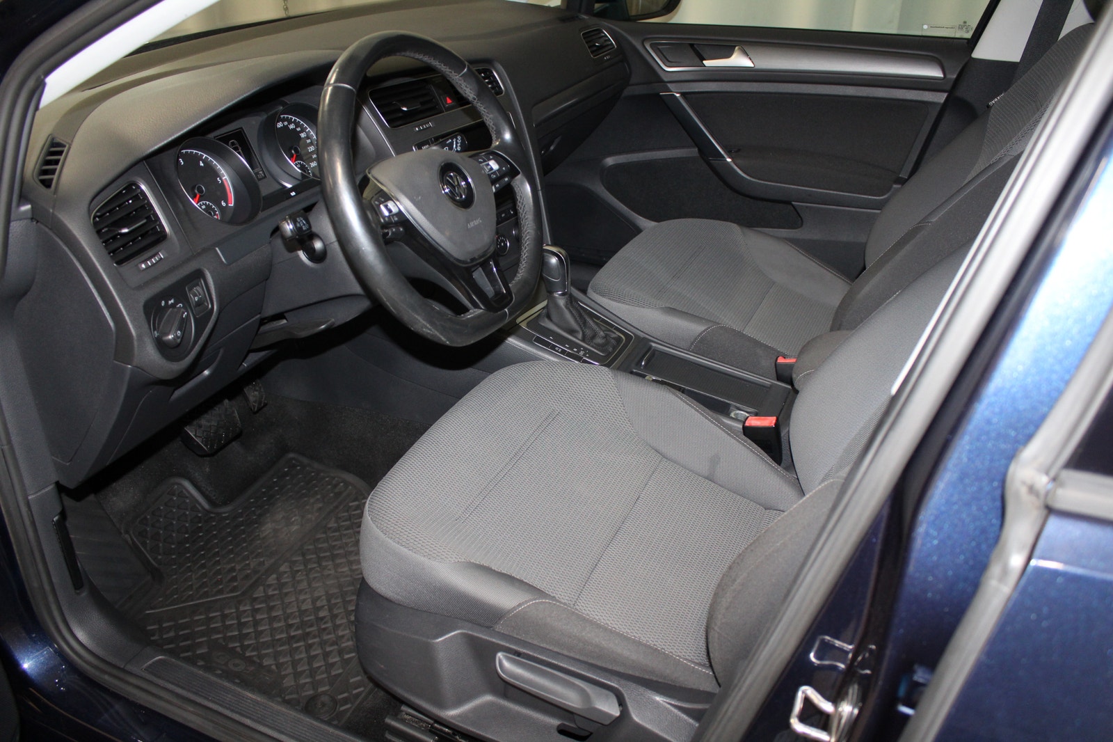 Volkswagen Golf 1.6 TDI 105HK, Drag, Kamrem bytt, DSG 2014 - miniatyr 18