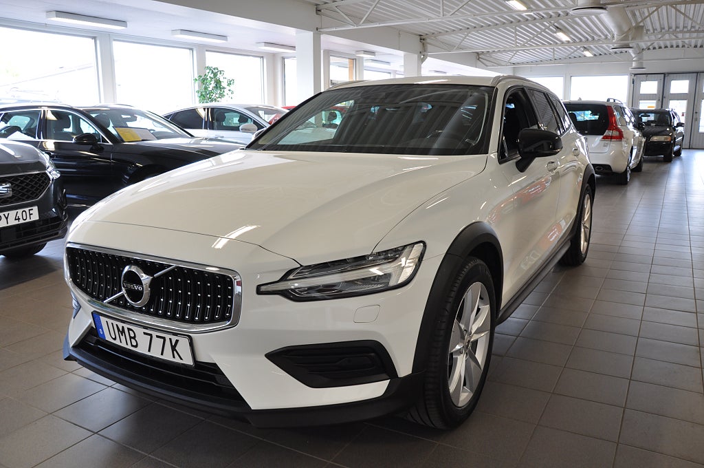 Volvo V60 Cross Country 2020 - miniatyr 4