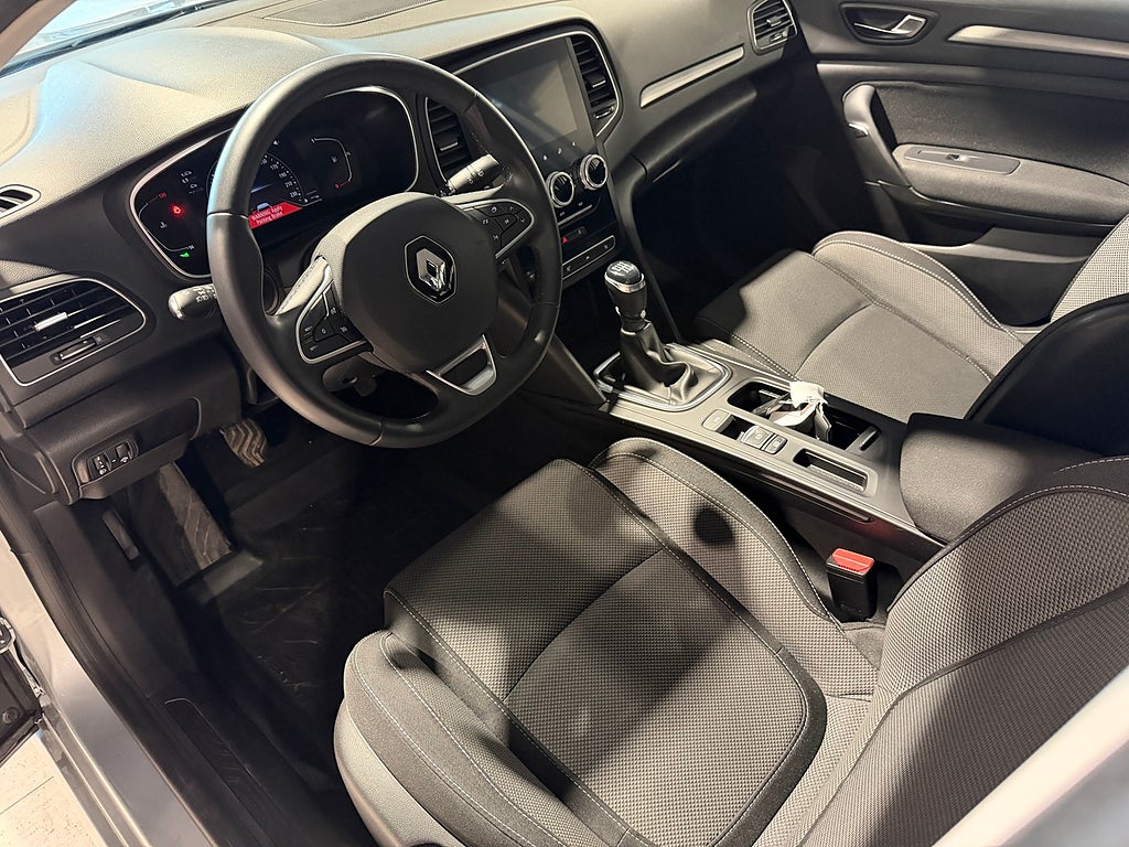 Renault Mégane Sport Tourer 1.3 TCe 140hk Equilibre P-Sensorer Moms 2023