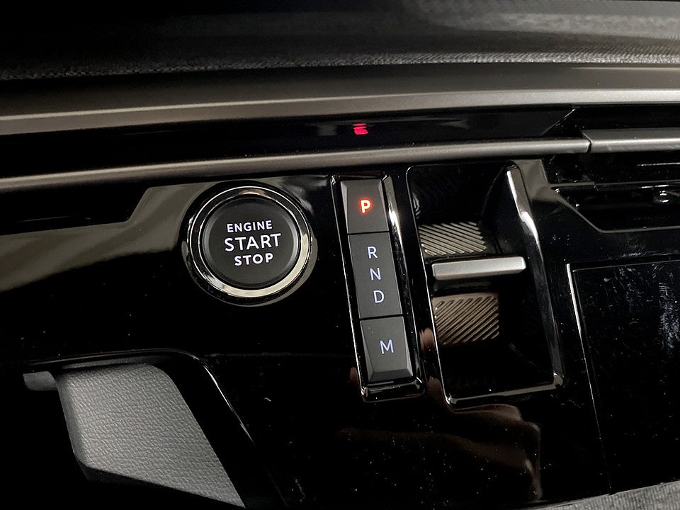 Bild på Peugeot 3008 Allure Hybrid 145hk Aut BACKKAMERA CARPLAY